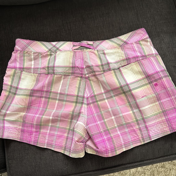 Columbia Omni-wear pink shorts - Picture 6 of 8